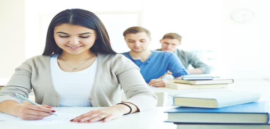 बिहार बोर्ड ने इस संबंध में अपने 'एक्स' हैंडल पर आधिकारिक अधिसूचना जारी कर दी है। (प्रतीकात्मक-फ्रीपिक)